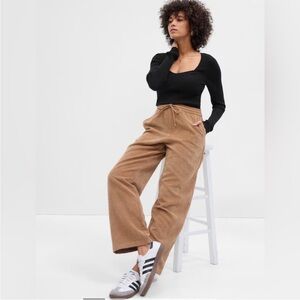 Gap Camel Corduroy wide leg drawstring pants SZ M. 29.5 inseam EUC